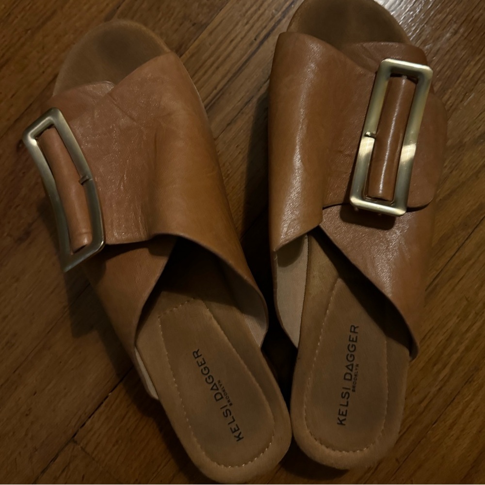 Kelsi Dagger Platforms